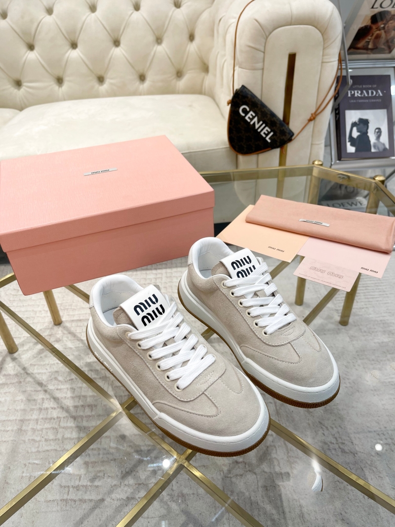 Miu Miu Casual Shoes